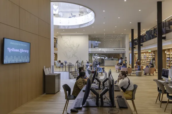 Computers in use on level 1 of Neilson Library