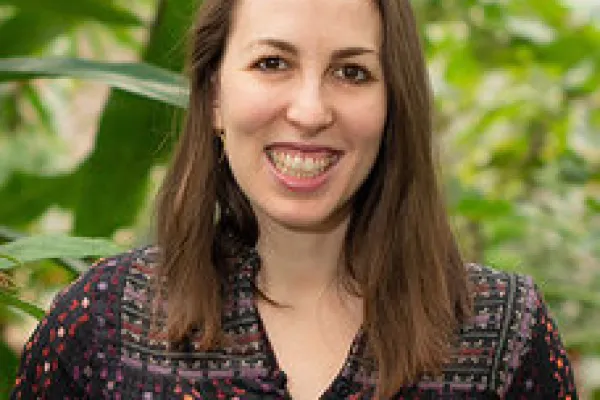 photo of librarian Esther